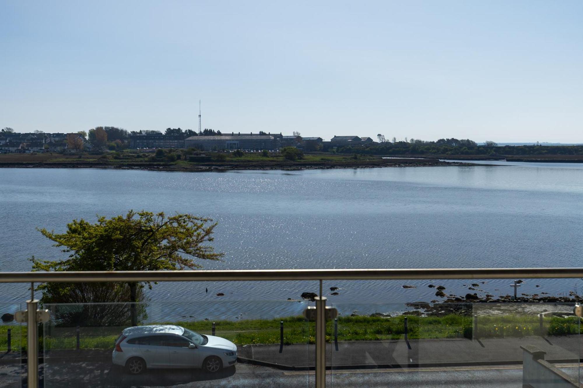 Tur An Tsaile - Galway Lakeside Apartments Exterior foto